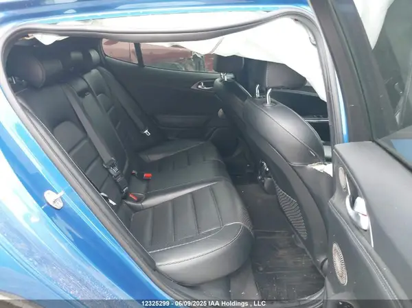 KNAE55LC3J6030504 2018 KIA STINGER - Image 8