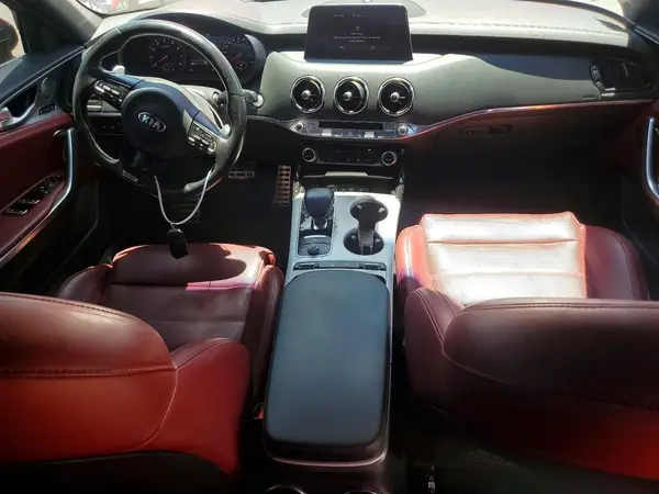 KNAE55LC3J6032009 2018 KIA STINGER - Image 8