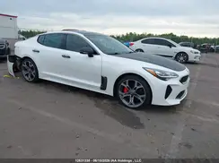 KNAE55LC3J6033743 2018 KIA STINGER