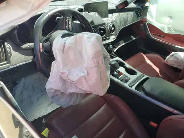 KNAE55LC3K6068526 2019 KIA STINGER - Image 8