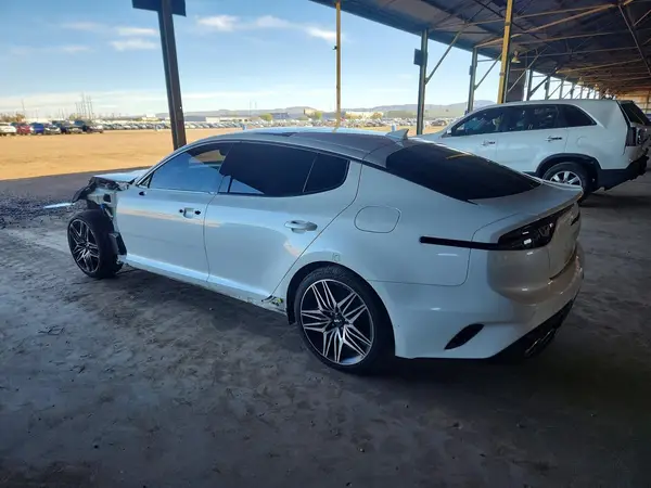 KNAE55LC3N6109323 2022 KIA STINGER - Image 2