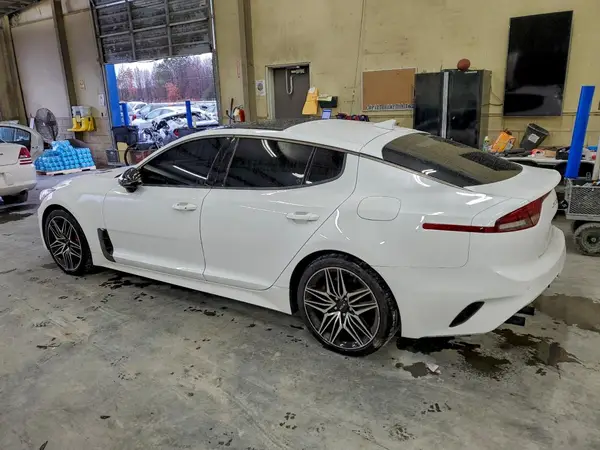 KNAE55LC3P6130059 2023 KIA STINGER - Image 2
