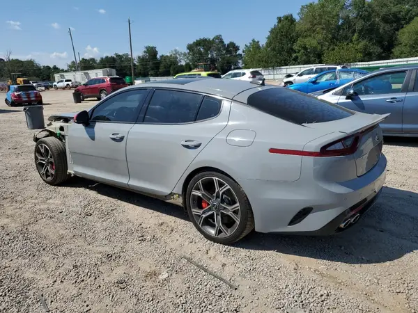 KNAE55LC4J6013162 2018 KIA STINGER - Image 2