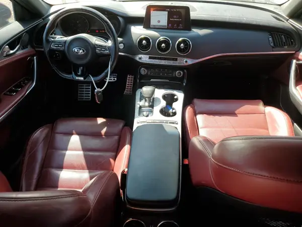 KNAE55LC4J6013162 2018 KIA STINGER - Image 8