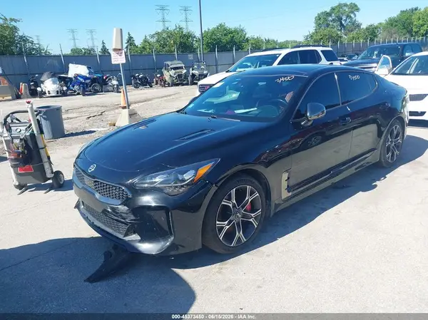 KNAE55LC4J6020225 2018 KIA STINGER - Image 2