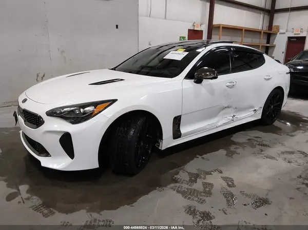 KNAE55LC4J6040488 2018 KIA STINGER - Image 2