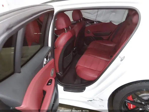 KNAE55LC4J6040488 2018 KIA STINGER - Image 8