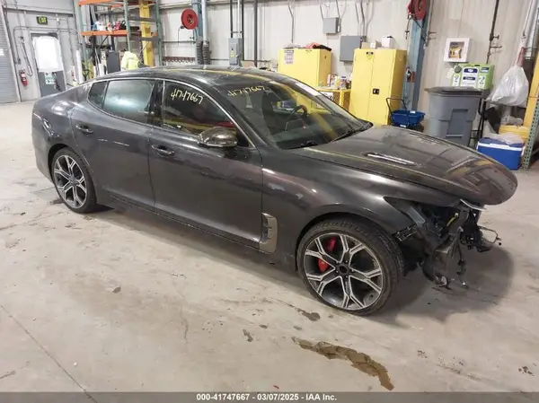 KNAE55LC4K6066946 2019 KIA STINGER - Image 1