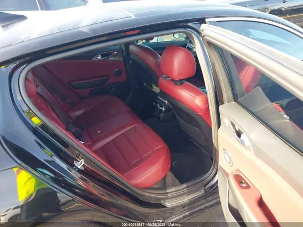 KNAE55LC5J6013624 2018 KIA STINGER - Image 8