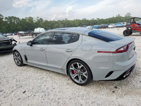 KNAE55LC5J6036725 2018 KIA STINGER - Image 2