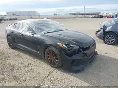 KNAE55LC5J6038913 2018 KIA STINGER