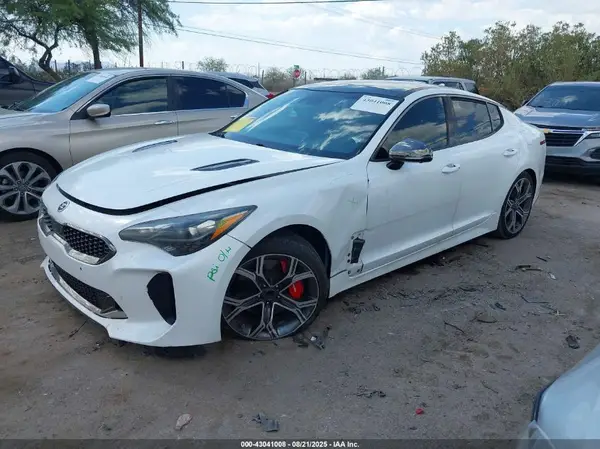 KNAE55LC5K6054918 2019 KIA STINGER - Image 2