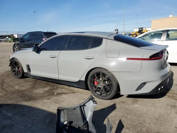 KNAE55LC5K6062307 2019 KIA STINGER - Image 2