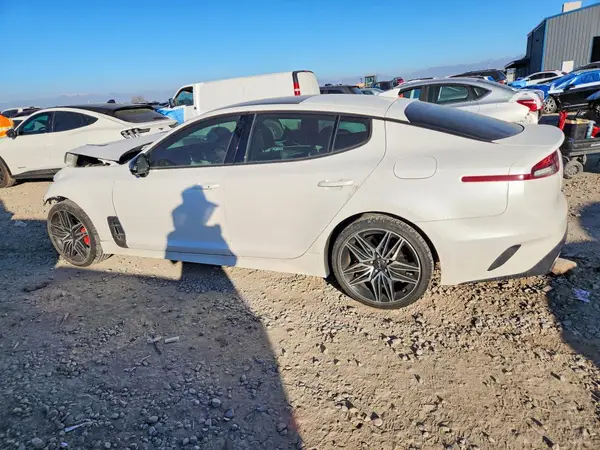 KNAE55LC5N6101658 2022 KIA STINGER - Image 2