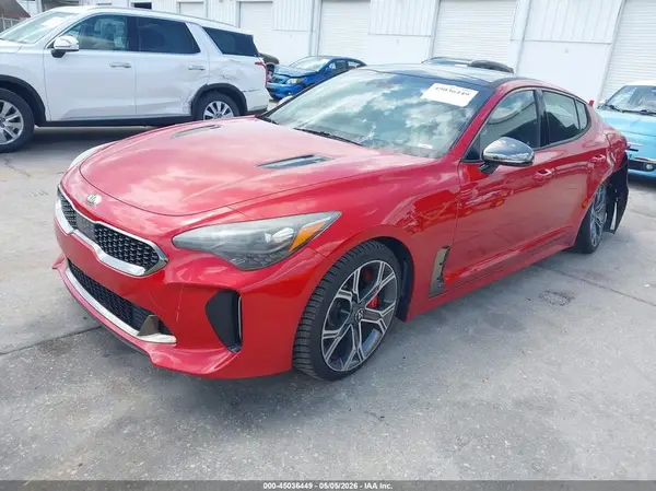 KNAE55LC6J6012269 2018 KIA STINGER - Image 2