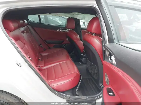 KNAE55LC6J6015897 2018 KIA STINGER - Image 8