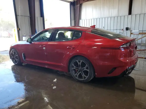 KNAE55LC6J6015981 2018 KIA STINGER - Image 2