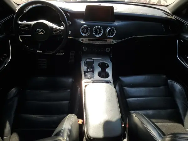 KNAE55LC6J6017777 2018 KIA STINGER - Image 8