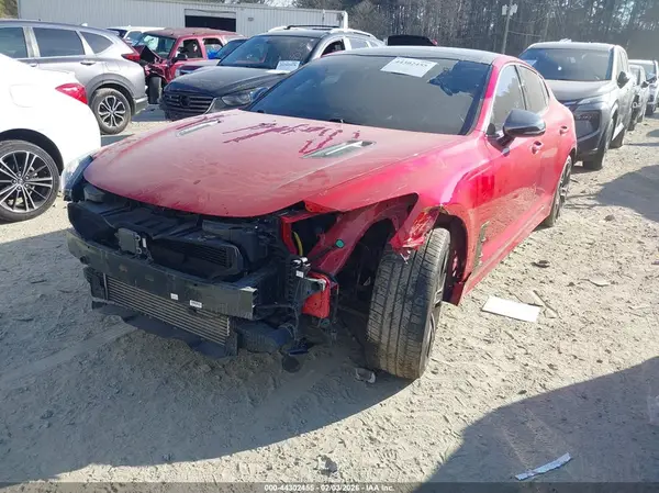 KNAE55LC6J6021523 2018 KIA STINGER - Image 2