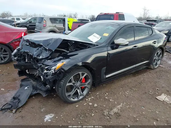 KNAE55LC6J6023370 2018 KIA STINGER - Image 2