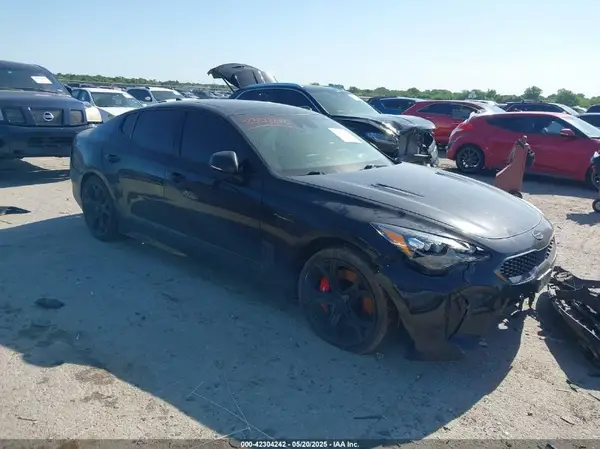 KNAE55LC6J6025216 2018 KIA STINGER - Image 1