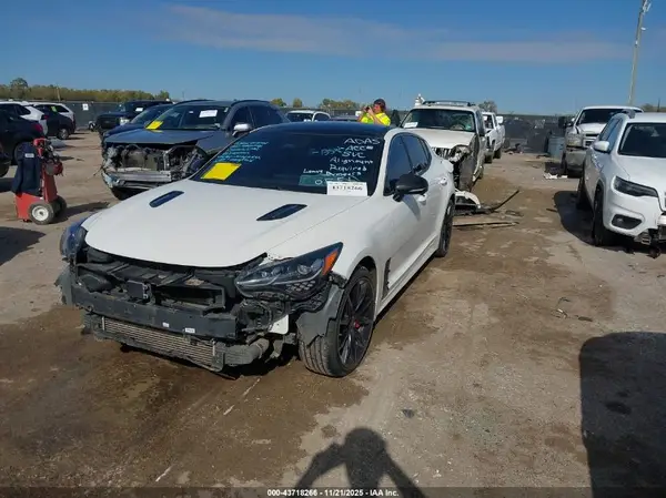 KNAE55LC6N6108960 2022 KIA STINGER - Image 2