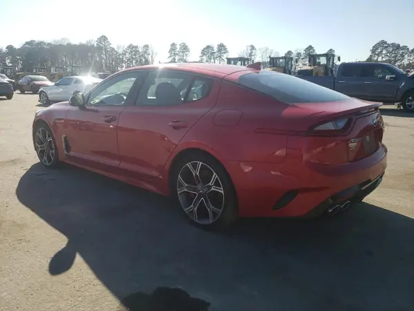 KNAE55LC7J6021529 2018 KIA STINGER - Image 2