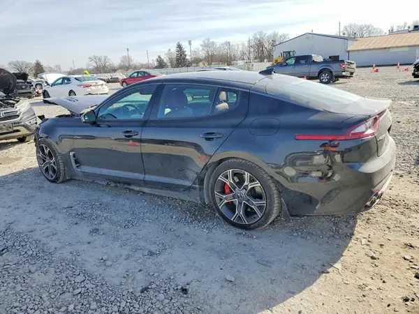 KNAE55LC7J6023992 2018 KIA STINGER - Image 2