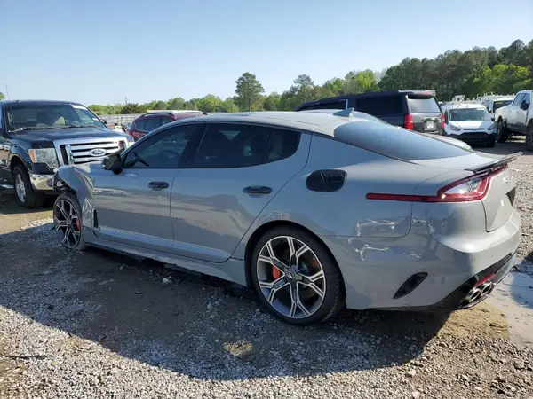 KNAE55LC7J6030490 2018 KIA STINGER - Image 2