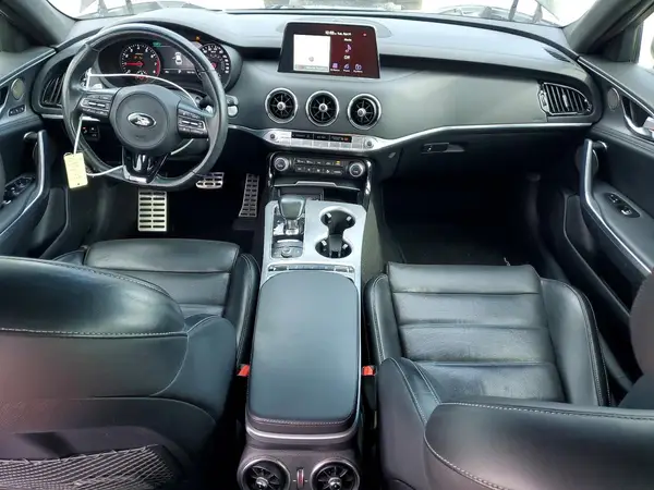 KNAE55LC7J6030893 2018 KIA STINGER - Image 8