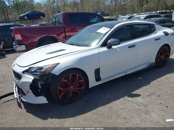 KNAE55LC7J6030974 2018 KIA STINGER - Image 2