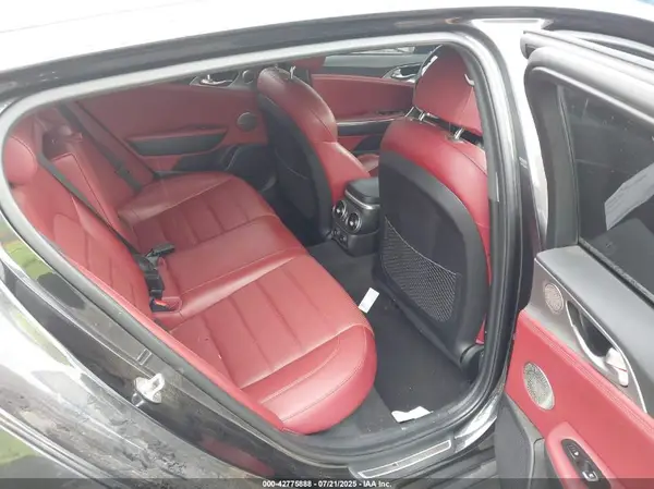 KNAE55LC7J6040419 2018 KIA STINGER - Image 8