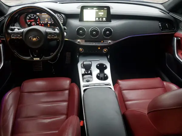 KNAE55LC7J6040422 2018 KIA STINGER - Image 8