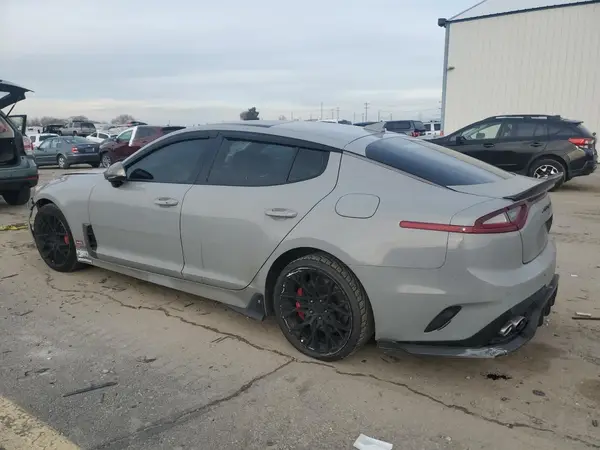 KNAE55LC7K6045217 2019 KIA STINGER - Image 2