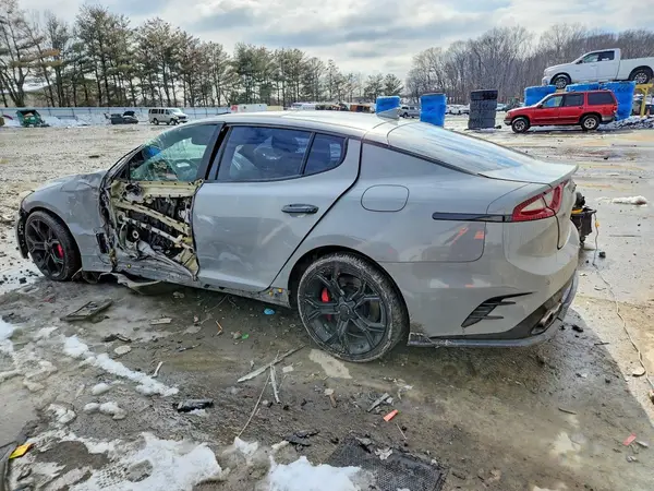 KNAE55LC7K6048683 2019 KIA STINGER - Image 2