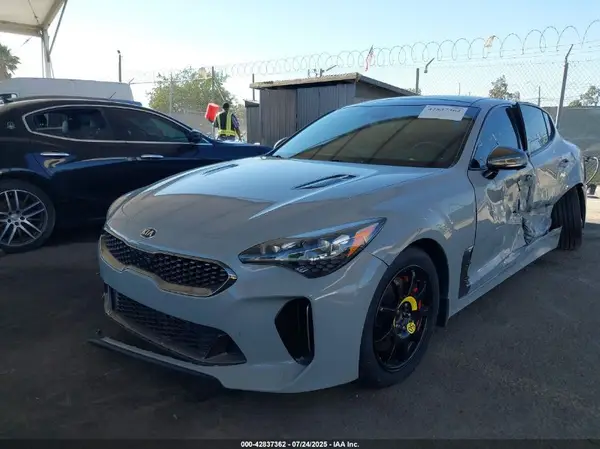 KNAE55LC7K6050627 2019 KIA STINGER - Image 2