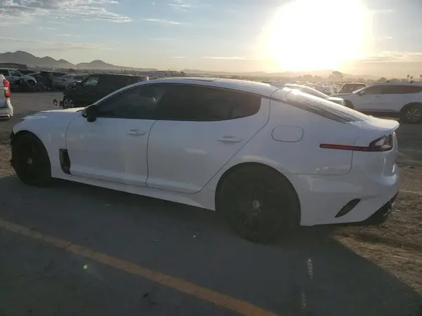KNAE55LC7K6064138 2019 KIA STINGER - Image 2