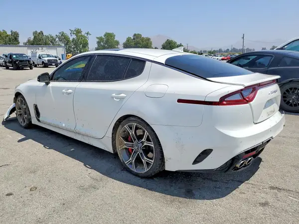 KNAE55LC7L6073696 2020 KIA STINGER - Image 2