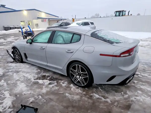 KNAE55LC7N6108305 2022 KIA STINGER - Image 2