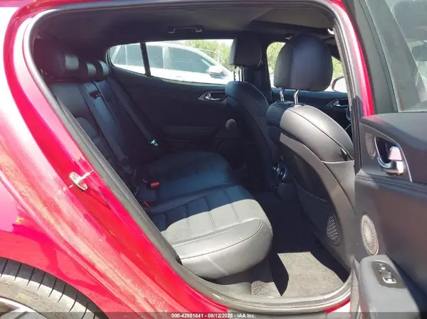 KNAE55LC8J6010636 2018 KIA STINGER - Image 8