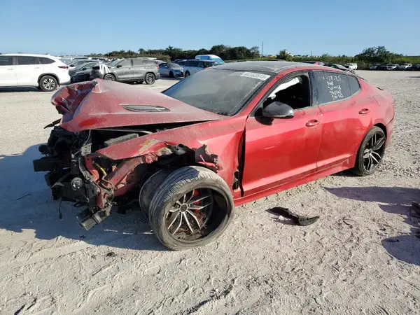 KNAE55LC8J6012645 2018 KIA STINGER - Image 1