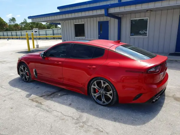 KNAE55LC8J6012872 2018 KIA STINGER - Image 2