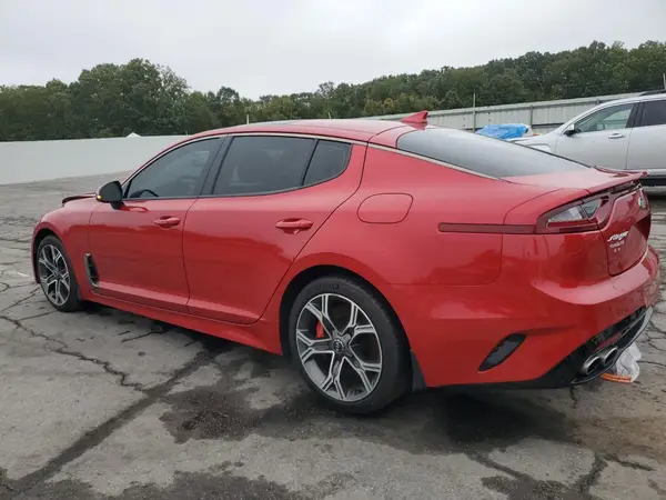 KNAE55LC8J6020485 2018 KIA STINGER - Image 2