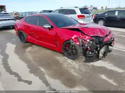 KNAE55LC8J6037979 2018 KIA STINGER