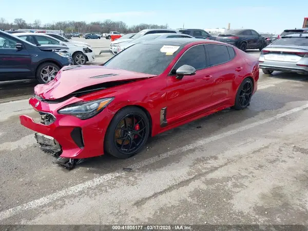 KNAE55LC8J6037979 2018 KIA STINGER - Image 2