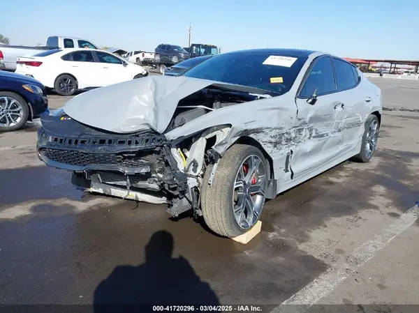 KNAE55LC8L6083914 2020 KIA STINGER - Image 2