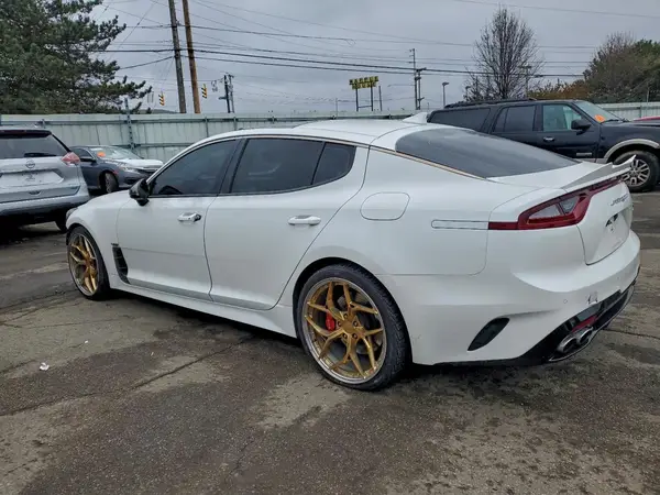 KNAE55LC8M6089830 2021 KIA STINGER - Image 2