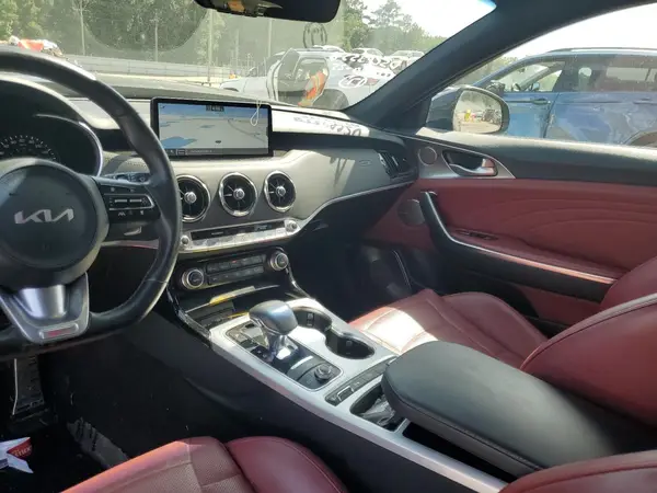 KNAE55LC8N6111827 2022 KIA STINGER - Image 8