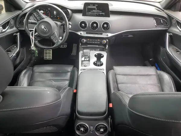 KNAE55LC9J6010029 2018 KIA STINGER - Image 8
