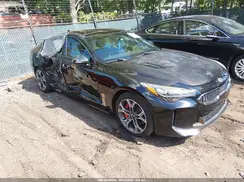 KNAE55LC9J6015697 2018 KIA STINGER